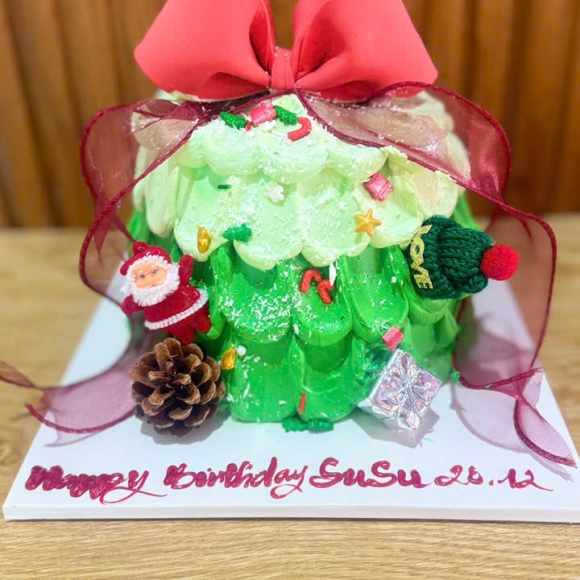 Bánh Kem Noel Hoàng Gia – Đồng Giá 199K, Tặng Bánh Kèm