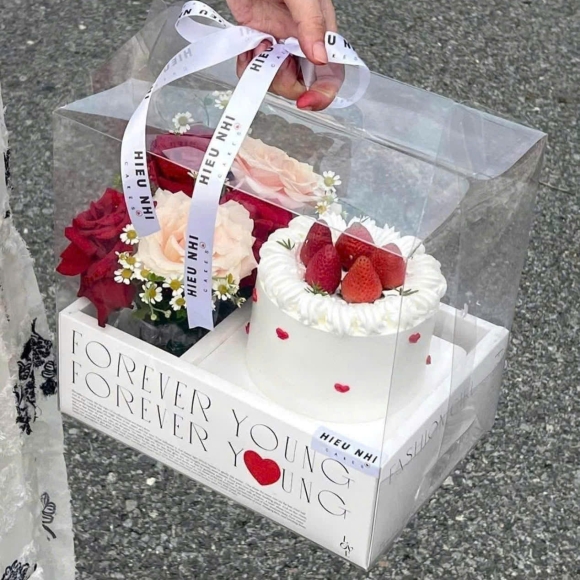 🌸 Bánh 8/3 Đẹp – Sang – Giá Tốt Chỉ 199.000Đ