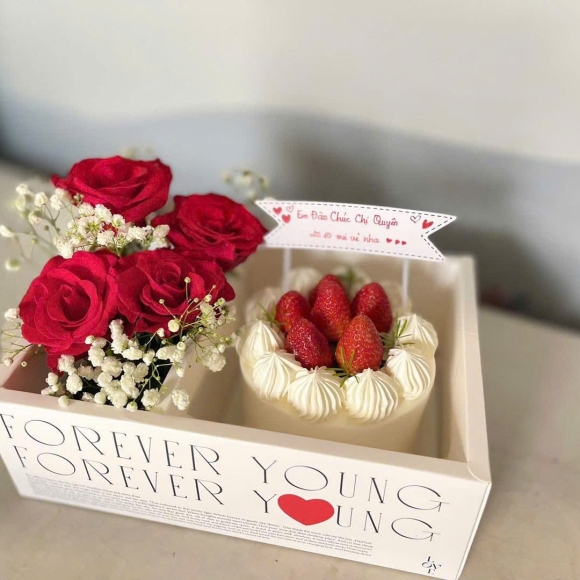 Bánh Kem & Hoa Tươi 20/10 – Sự Kết Hợp Hoàn Hảo Chỉ Từ 299K-399K