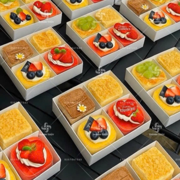 Quà Tặng 20/10 Set Bánh Kem Nghệ Thuật Giá 299K – 399K