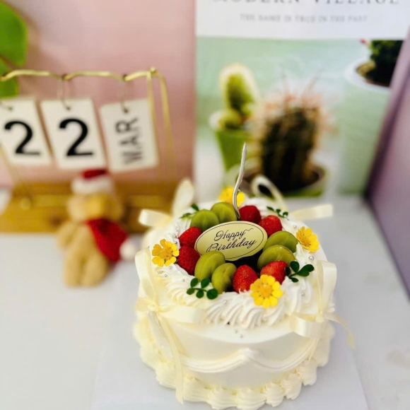 Bánh kem sữa tươi 2025