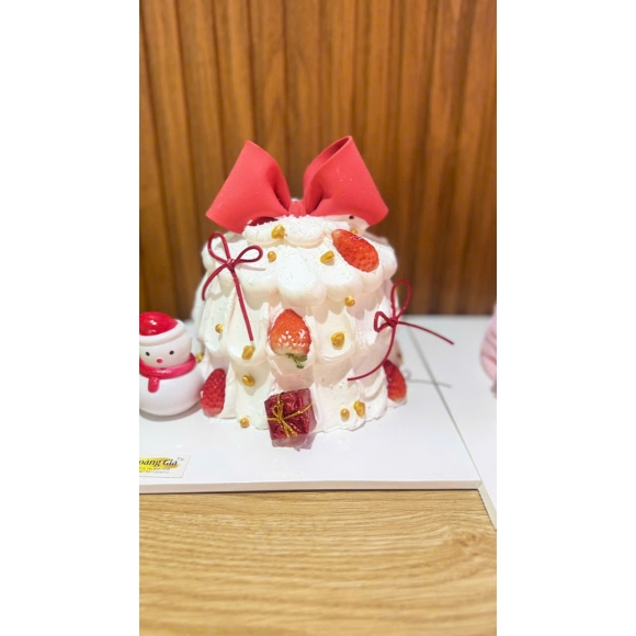 Bánh Noel Hoàng Gia – Trang Trí Xinh Xắn, Giá Chỉ 199.000đ