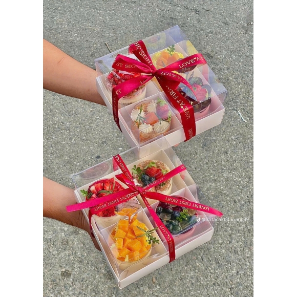 Set Quà 20/10 Ngọt Ngào: Bánh Kem Trái Cây Thiết Kế Ngọt Ngào Giá Từ 299K