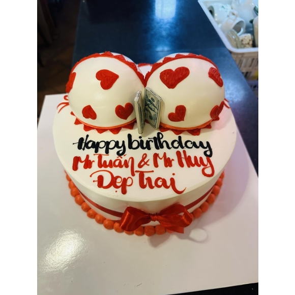 Mẫu bánh kem sinh nhật 008